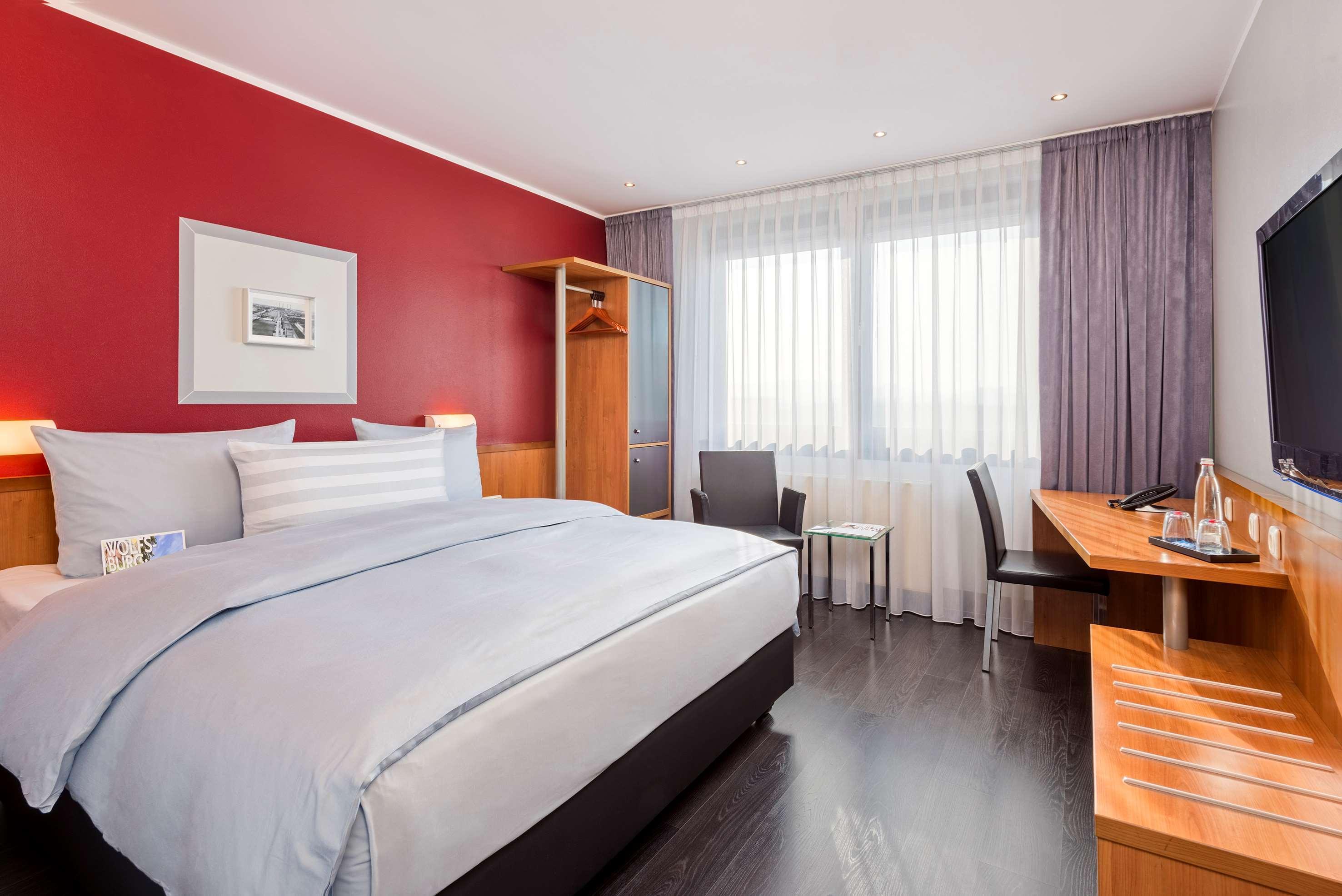 Hotel Wolfsburg Centrum, Affiliated By Melia Exteriör bild