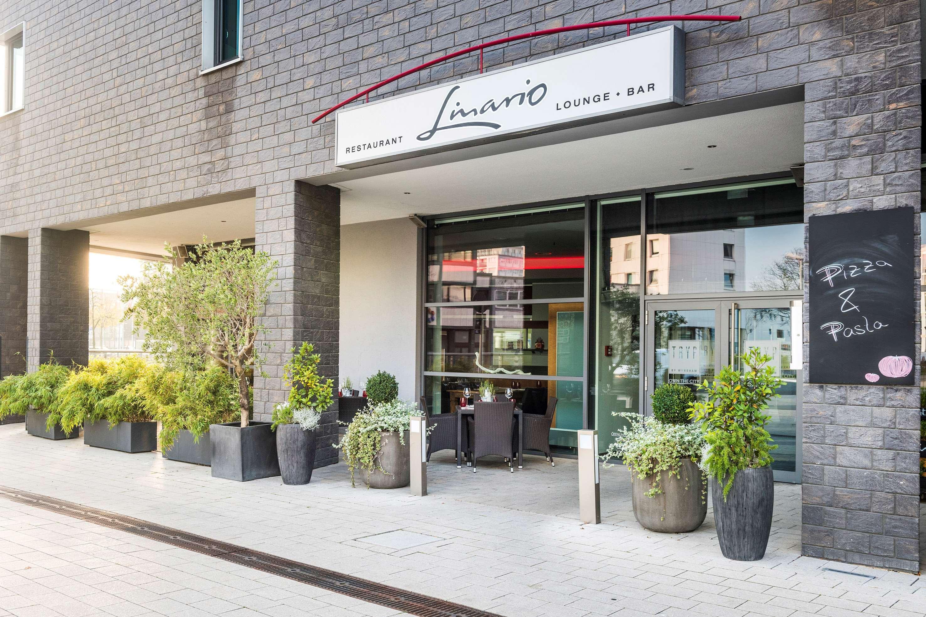 Hotel Wolfsburg Centrum, Affiliated By Melia Exteriör bild