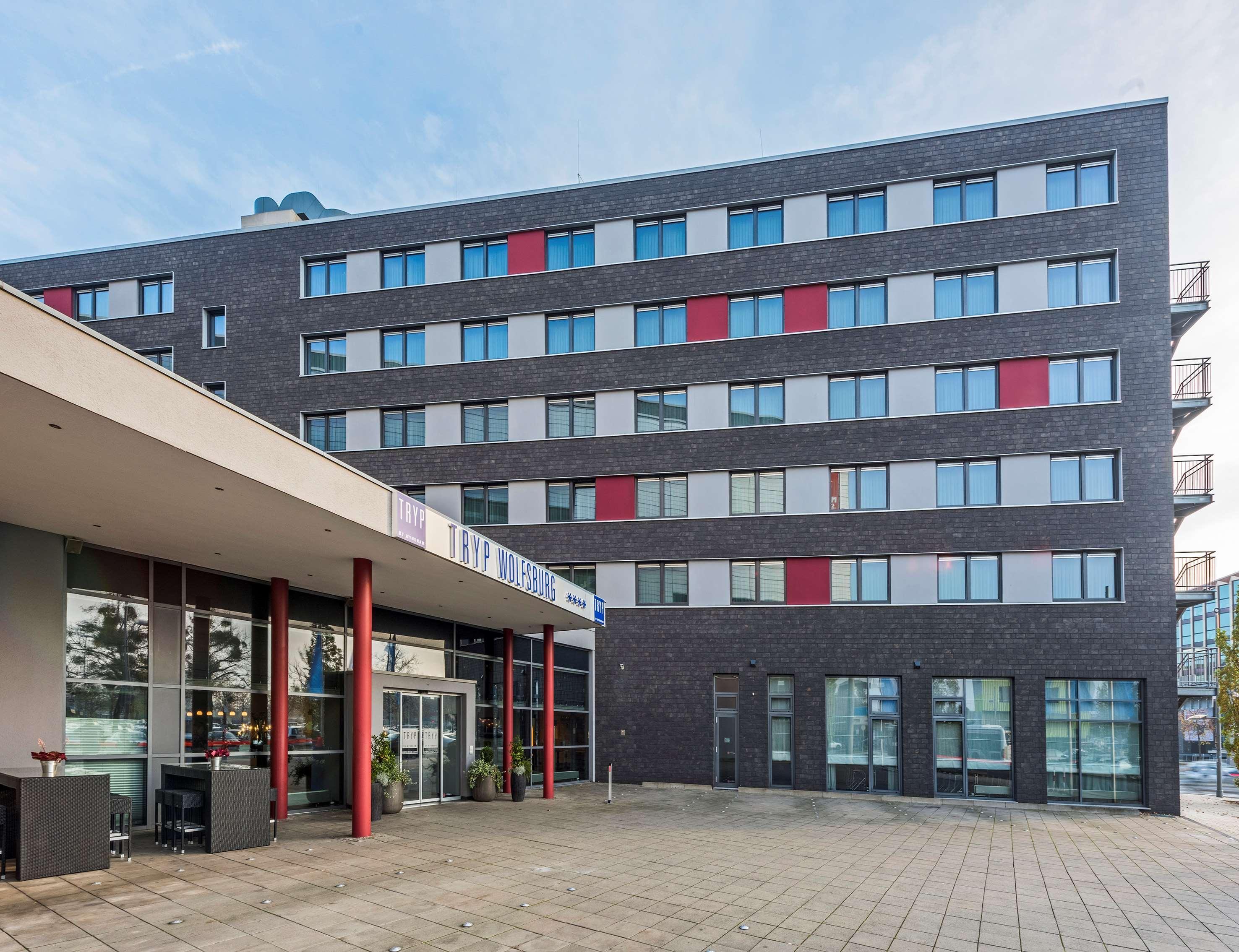 Hotel Wolfsburg Centrum, Affiliated By Melia Exteriör bild