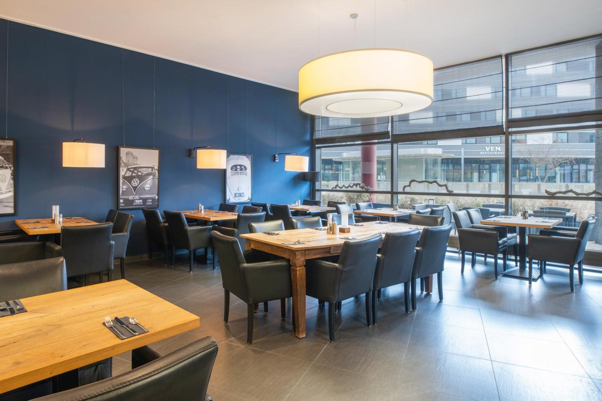 Hotel Wolfsburg Centrum, Affiliated By Melia Exteriör bild